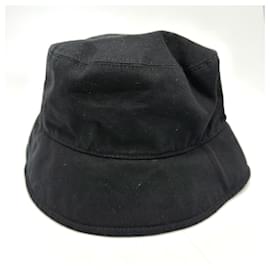 Fendi-Fendi FXQ801 Versace Collaboration Bucket Hat-Black