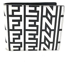 Fendi-Fendi 7M0169 Marc Jacobs Bi-fold Leather Wallet-Black,White