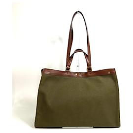 Fendi-Fendi 8BH374 FF Peekaboo X Tote Shoulder Bag-Green