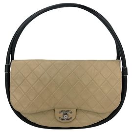 Bolso Hula Hoop de piel de cordero nude RARO de Chanel Blanco