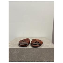 Saint Laurent-SAINT LAURENT Sandals T.EU 38 Leather-Camel