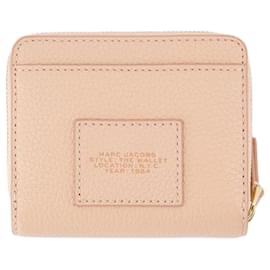 Marc Jacobs-A Mini Carteira Compacta - Marc Jacobs - Couro - Rosa-Rosa