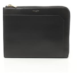 Saint Laurent-Clutch de couro preto Saint Laurent-Preto