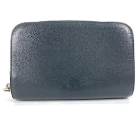 Louis Vuitton-Louis Vuitton Taiga Clutch Bag-Black