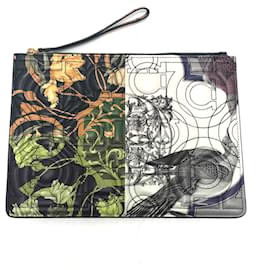 Salvatore Ferragamo-Salvatore Ferragamo Gancini Clutch Bag-Other