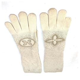 Louis Vuitton-Louis Vuitton Ivory Gloves-White