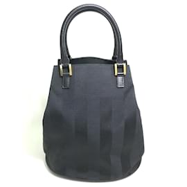 Fendi-Borsa a secchiello in pelle nera Fendi-Nero