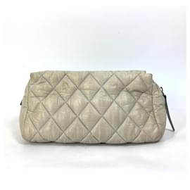 Chanel-Pochette per trucco Chanel A48615 CC Mark Grigia-Marrone