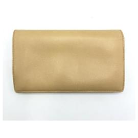 Chanel-Portafoglio bi-fold Chanel Coco Mark in beige-Beige