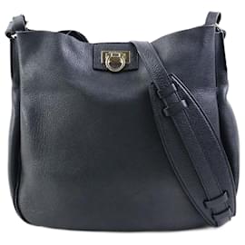 Salvatore Ferragamo-Borsa a spalla in pelle nera Salvatore Ferragamo-Nero