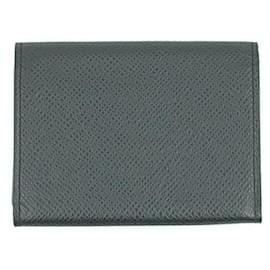 Louis Vuitton-Louis Vuitton Taiga Card Case-Black