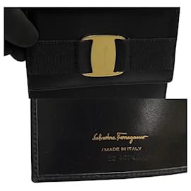 Salvatore Ferragamo-Salvatore Ferragamo Vara Ribbon Calf Leather Bifold Wallet-Black