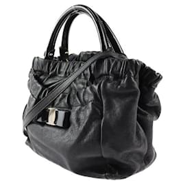 Salvatore Ferragamo-Salvatore Ferragamo Vara Handbag-Black