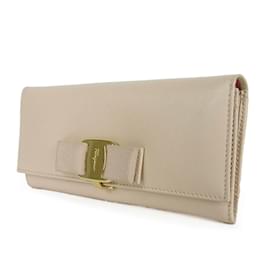 Salvatore Ferragamo-Salvatore Ferragamo Vara Beige Leather Long Wallet-Beige