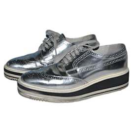 derby prada Argento