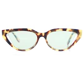 Fendi-Fendi Brown Cat Eye Tinted Sunglasses-Brown