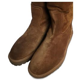 Jimmy Choo YOMI Brown