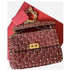 Valentino-Sac Rockstud Spike de Valentino Garavani-Bordeaux