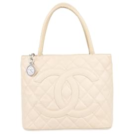 Chanel-Sac Medallion en Cuir Caviar Matelassé Beige de Chanel-Beige