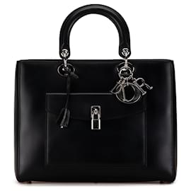 Dior-Sac à main Lady Dior Pocket en cuir de veau noir-Noir