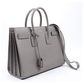 Saint Laurent-Sac de Jour en cuir Saint Laurent Paris petit modèle 2 en 1 en gris 355153-Gris