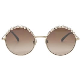 Gafas de sol redondas de perlas Chanel CH4234H en metal dorado Dorado Metálico