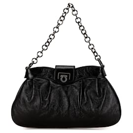 Salvatore Ferragamo-Sac à main en cuir noir Ferragamo Gancini avec chaîne-Noir