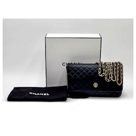 Chanel-Chanel Black Quilted Lambskin Chanel Crest Wallet on Chain-Black