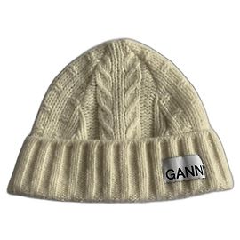 Ganni Beanie Beige Wool Beige