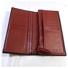 Autre Marque-Salvatore Ferragamo Leather Double Gancini Bifold Long Wallet IY-66A069 in Good Condition-Other