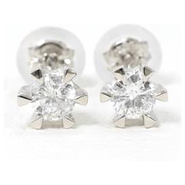 Autre Marque-PT900 Platinum Diamond Earrings in Excellent Condition-Other