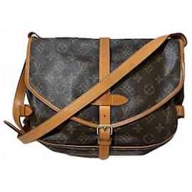 Autre Marque-Louis Vuitton Monogram Saumur 30 Shoulder Bag M42256 in Good Condition-Other