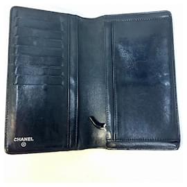 Autre Marque-Chanel Camellia Makeup Palette Long Wallet in Good Condition-Other