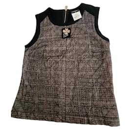 Chanel-Chanel T-shirt + brooch-Black,Grey