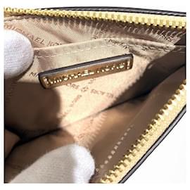 Autre Marque-Michael Kors Jet Set Travel Coin Pouch Wallet in Great Condition-Other