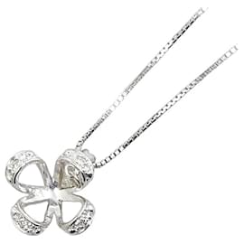 Autre Marque-K18WG White Gold Diamond Pendant Necklace in Great Condition-Other