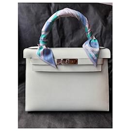 Hermès-Hermès, Kelly 28 Epsom leather handbag Fizz Green Palladium hardware Padlock, matching silk twilly Letter U for 2022-Green