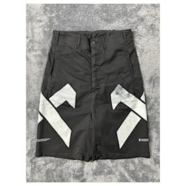 Autre Marque-11 by Boris Bidjan Saberi "Disruptive Disciplines" Black Short.-Black,White