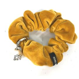 Scrunchie de terciopelo con strass Miu Miu Amarillo