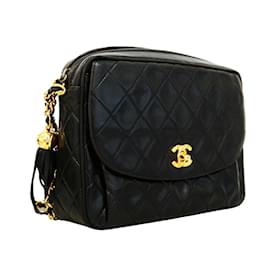 Chanel-Schultertasche aus schwarzem Lammleder von Chanel-Schwarz