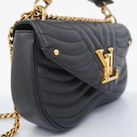 Louis Vuitton-Louis Vuitton Schultertasche LV New Wave Chain MM M58552-Schwarz