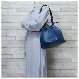 Louis Vuitton-Louis Vuitton Petit Noe Epi Shoulder Bag-Blue