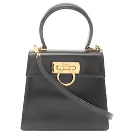 Salvatore Ferragamo-Borsa Gancini di Salvatore Ferragamo-Nero