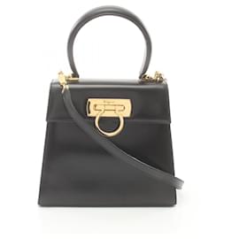 Salvatore Ferragamo-Borsa Gancini di Salvatore Ferragamo-Nero