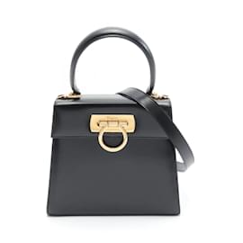 Salvatore Ferragamo-Borsa Gancini di Salvatore Ferragamo-Nero