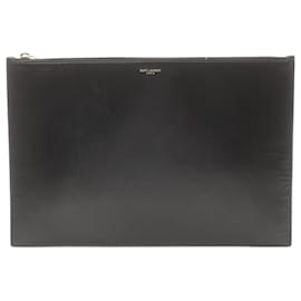 Saint Laurent-Clutch in pelle nera Saint Laurent-Nero