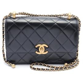 Chanel-Borsa a Spalla Matelassé Chanel-Nero