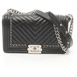 Chanel-Borsa a spalla Chanel Boy Chanel V-Stitch Chevron-Nero