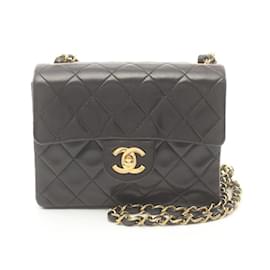 Chanel-Bolsa de Ombro Matelassé Chanel-Preto