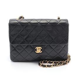 Chanel-Bolsa de Ombro Matelassé Chanel-Preto